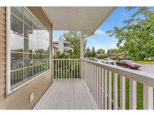 2213 42 Street Se, Calgary, AB - Outdoor With Exterior