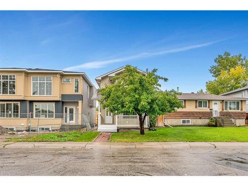 2213 42 Street Se, Calgary, AB - Outdoor With Facade