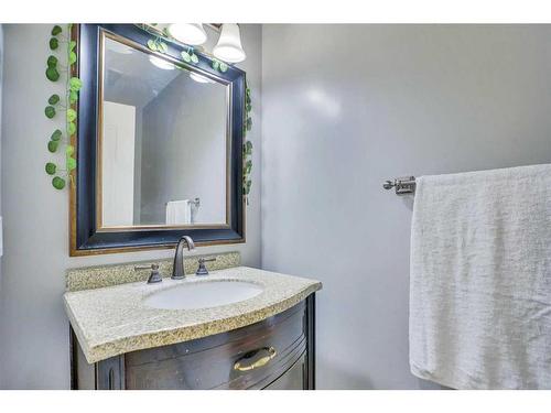 31055 Elbow River Drive, Rural Rocky View County, AB - Indoor Photo Showing Bathroom