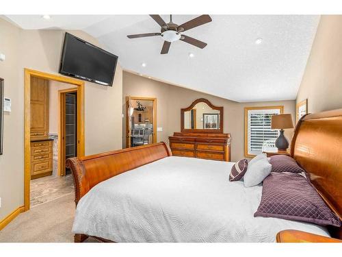 244 Country Hills Court Nw, Calgary, AB - Indoor Photo Showing Bedroom