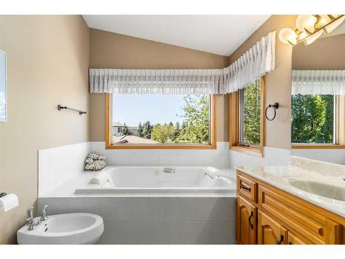 244 Country Hills Court Nw, Calgary, AB - Indoor Photo Showing Bathroom