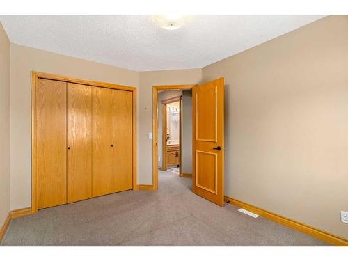 244 Country Hills Court Nw, Calgary, AB - Indoor Photo Showing Other Room