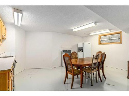 244 Country Hills Court Nw, Calgary, AB - Indoor Photo Showing Other Room