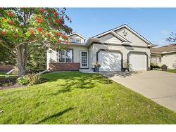 45 Somervale Point SW Calgary, AB T2Y 3K4