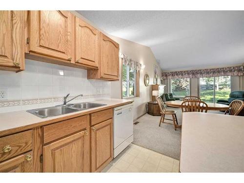 45 Somervale Point Sw, Calgary, AB - Indoor Photo Showing Kitchen With Double Sink