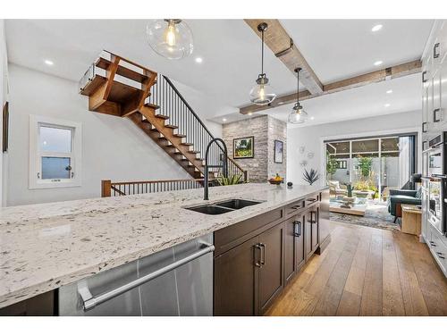 724 36 Street Nw, Calgary, AB - Indoor Photo Showing Kitchen With Double Sink With Upgraded Kitchen