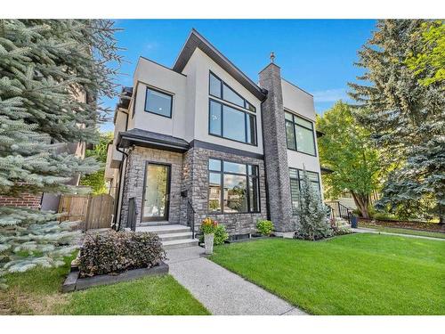 724 36 Street Nw, Calgary, AB - Outdoor