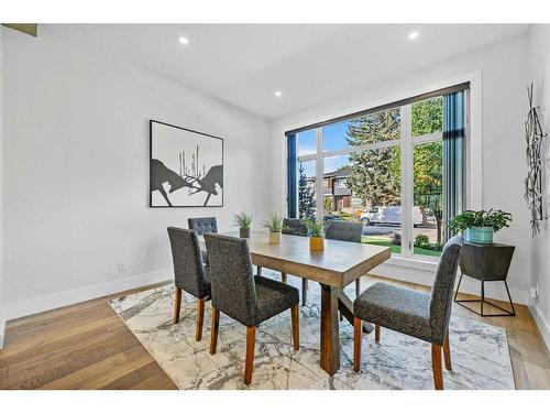 724 36 Street Nw, Calgary, AB - Indoor Photo Showing Dining Room