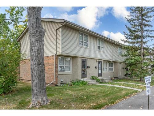 72-123 Queensland Drive Se, Calgary, AB - Outdoor With Facade