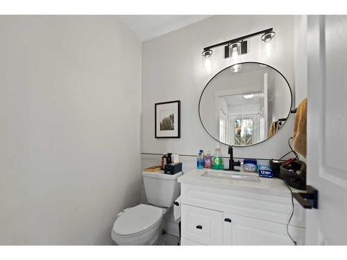 133 Covepark Crescent Ne, Calgary, AB - Indoor Photo Showing Bathroom