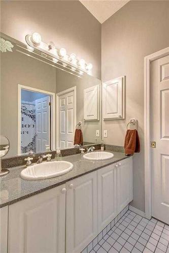 15479 Mckenzie Lake Way Se, Calgary, AB - Indoor Photo Showing Bathroom