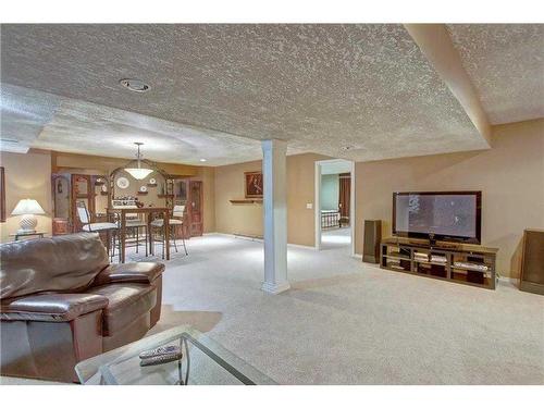 15479 Mckenzie Lake Way Se, Calgary, AB - Indoor Photo Showing Living Room