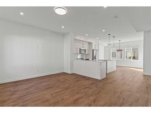 2002-280 Chelsea Road, Chestermere, AB - Indoor Photo Showing Kitchen