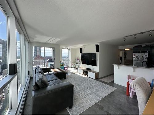 1802-188 15 Avenue Sw, Calgary, AB - Indoor Photo Showing Living Room