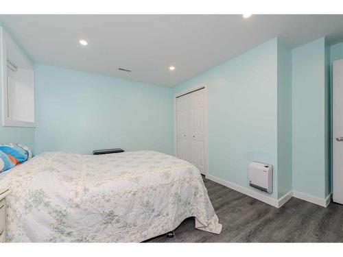 52 Martinridge Way Ne, Calgary, AB - Indoor Photo Showing Bedroom