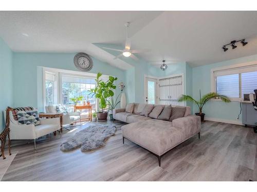 52 Martinridge Way Ne, Calgary, AB - Indoor Photo Showing Living Room