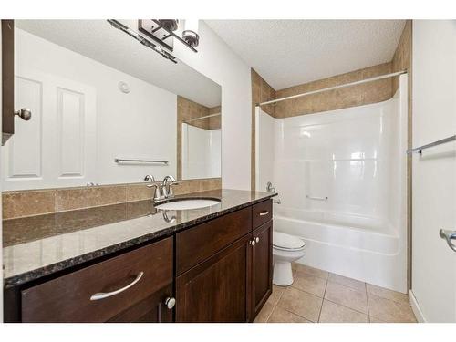 102 Cranarch Common Se, Calgary, AB - Indoor Photo Showing Bathroom