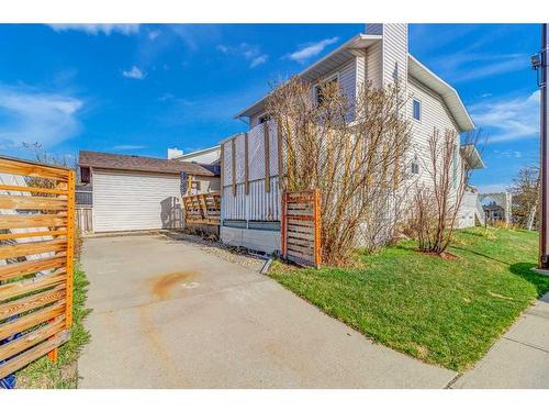 48 Martingrove Way Ne, Calgary, AB - Outdoor