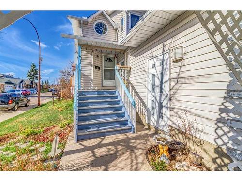 48 Martingrove Way Ne, Calgary, AB - Outdoor