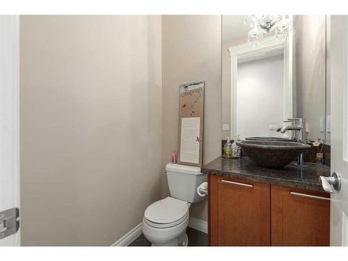 8 Spring Willow Place Sw, Calgary, AB - Indoor Photo Showing Bathroom