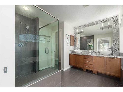 8 Spring Willow Place Sw, Calgary, AB - Indoor Photo Showing Bathroom