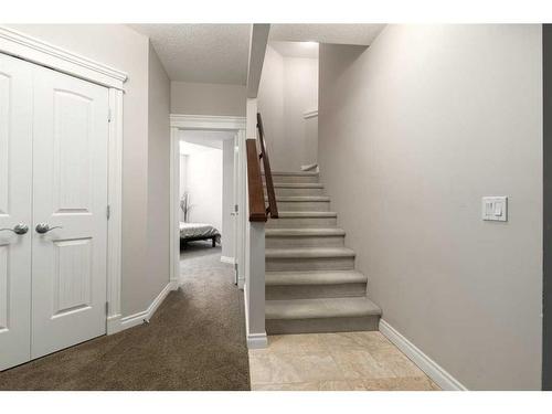 8 Spring Willow Place Sw, Calgary, AB - Indoor Photo Showing Other Room