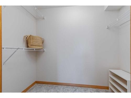 126-6868 Sierra Morena Boulevard Sw, Calgary, AB - Indoor With Storage