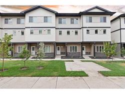 122 Corner Meadows Square NE Calgary, AB T3N 2E2