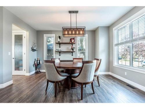 1107 Highland Green View Nw, High River, AB - Indoor Photo Showing Dining Room