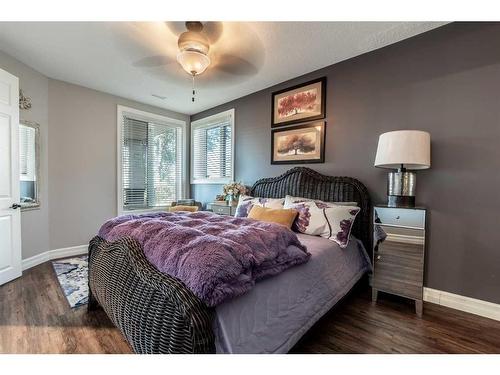 1107 Highland Green View Nw, High River, AB - Indoor Photo Showing Bedroom