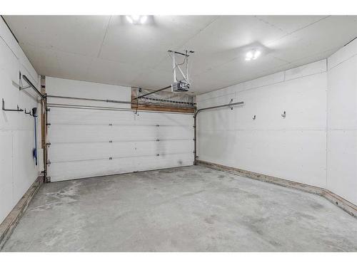 80 Douglas Ridge Circle Se, Calgary, AB - Indoor Photo Showing Garage