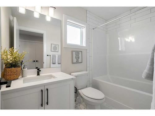 263 Homestead Drive Ne, Calgary, AB - Indoor Photo Showing Bathroom