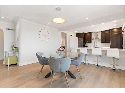 1720 Suffolk Street, Calgary, AB - Indoor Photo Showing Dining Room