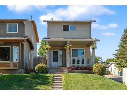 9 Mckenna Crescent SE Calgary, AB T2Z 1Y8