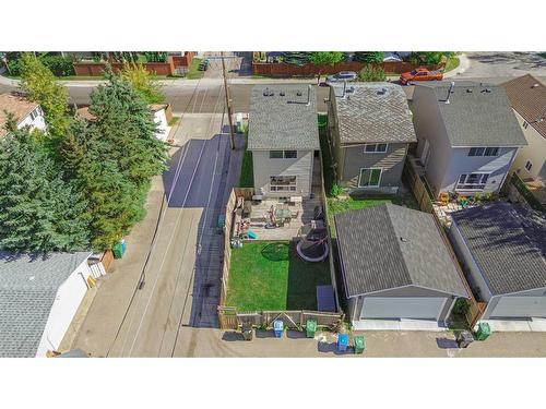 9 Mckenna Crescent Se, Calgary, AB - Outdoor