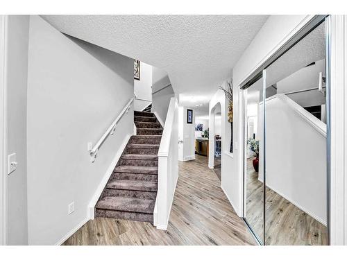 114 Saddlecrest Crescent Ne, Calgary, AB 