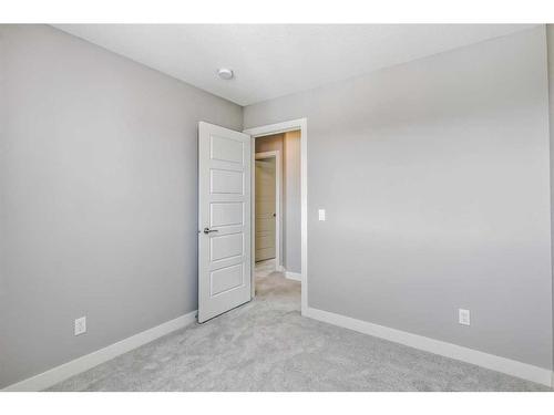 256 Waterford Heath, Chestermere, AB - Indoor