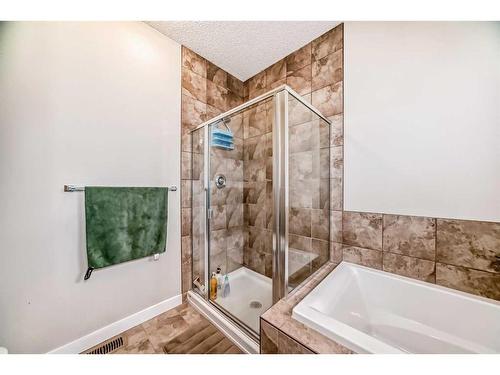 97 Panton Way Nw, Calgary, AB - Indoor Photo Showing Bathroom