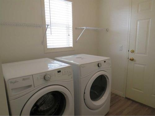 162 West Lakeview Crescent, Chestermere, AB - Indoor Photo Showing Laundry Room