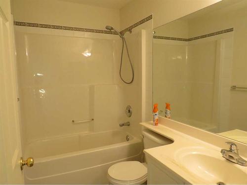 162 West Lakeview Crescent, Chestermere, AB - Indoor Photo Showing Bathroom