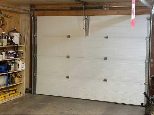 702 Royal Drive, Trochu, AB - Indoor Photo Showing Garage