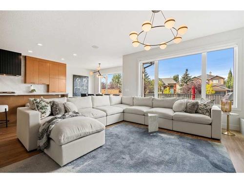 49 Westmore Park Sw, Calgary, AB - Indoor Photo Showing Living Room