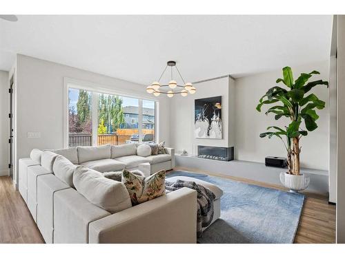 49 Westmore Park Sw, Calgary, AB - Indoor Photo Showing Living Room