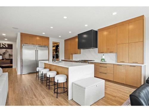 49 Westmore Park Sw, Calgary, AB - Indoor Photo Showing Kitchen