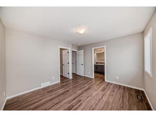 27 Cityline Heath Ne, Calgary, AB - Indoor Photo Showing Other Room