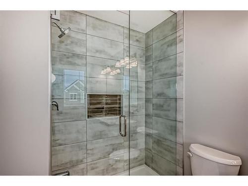 27 Cityline Heath Ne, Calgary, AB - Indoor Photo Showing Bathroom