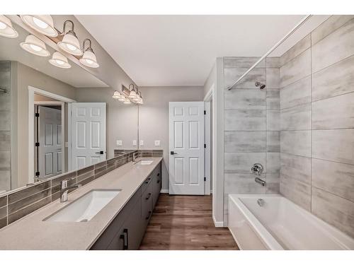 27 Cityline Heath Ne, Calgary, AB - Indoor Photo Showing Bathroom