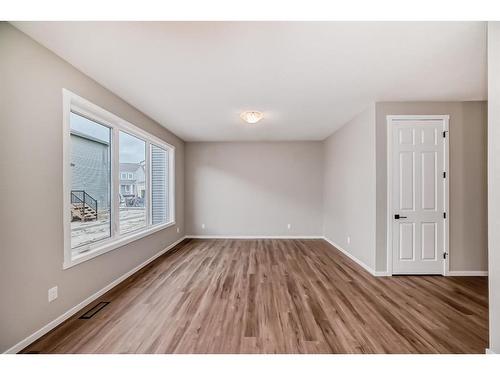 27 Cityline Heath Ne, Calgary, AB - Indoor Photo Showing Other Room