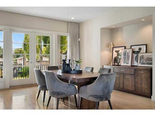 305 33 Avenue Sw, Calgary, AB - Indoor Photo Showing Dining Room