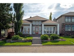 305 33 Avenue SW Calgary, AB T2S 0S8